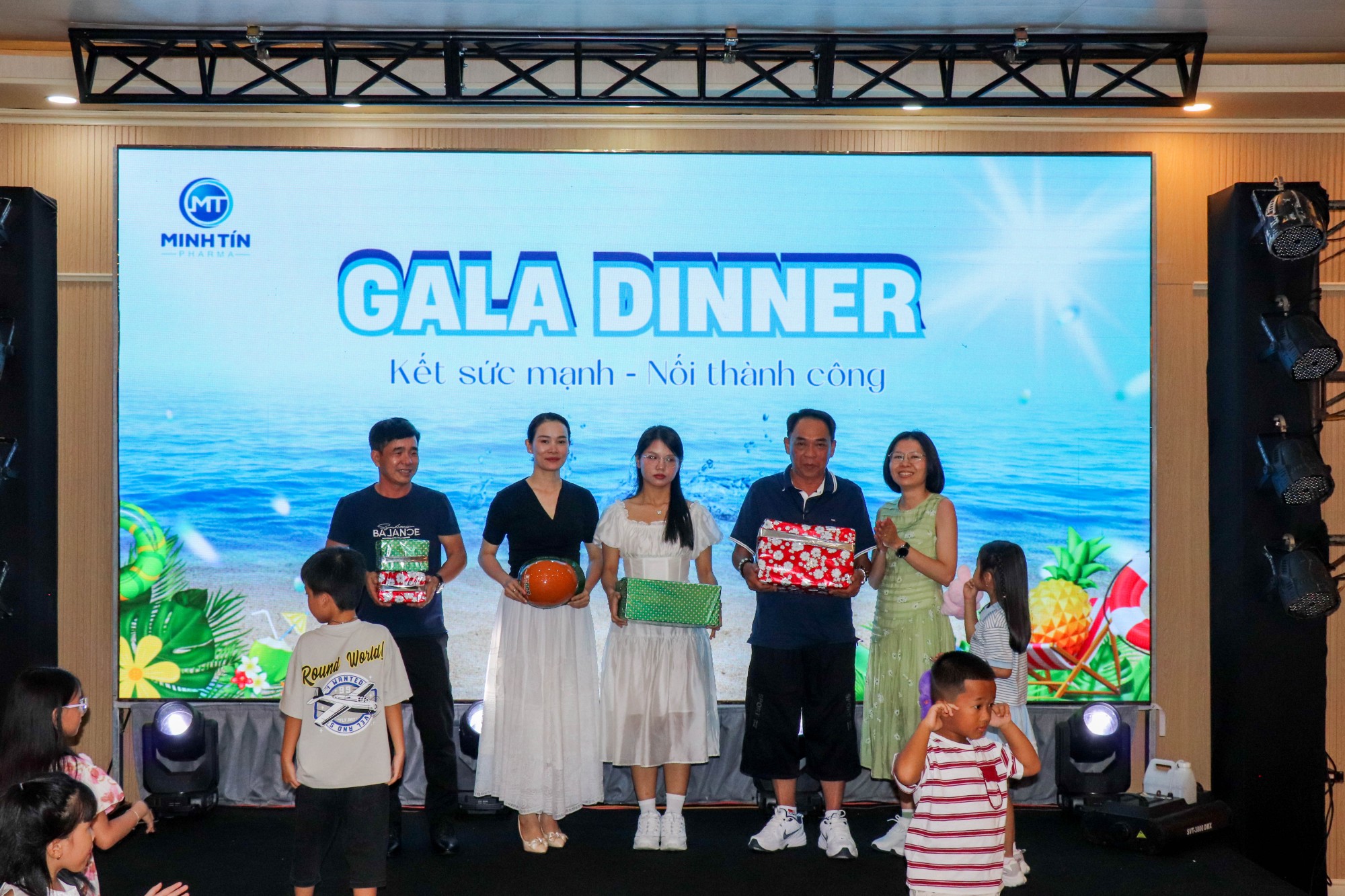 LỄ SƠ KẾT 6 THÁNG ĐẦU NĂM 2025 & TOUR GẮN KẾT 3N2Đ TẠI MŨI NÉ