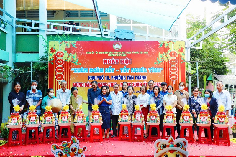 XUÂN ĐOÀN KẾT TẾT NGHĨA TÌNH