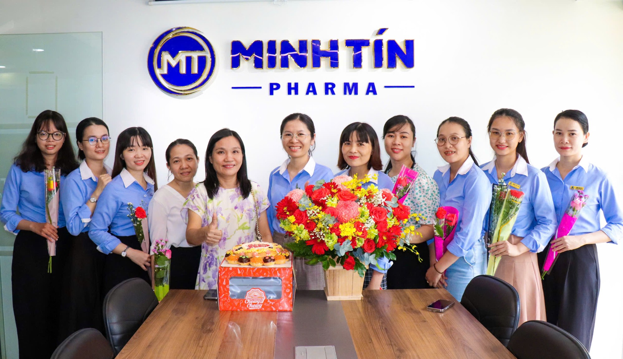 KHÔNG KHÍ NGÀY PHỤ NỮ VIỆT NAM  20/10 TẠI MINH TÍN PHARMA