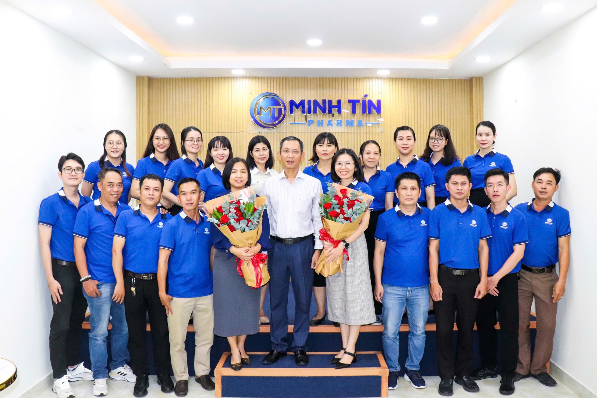 MINH TÍN PHARMA TÍCH CỰC HƯỞNG ỨNG ỦNG HỘ ĐỒNG BÀO MIỀN BẮC BỊ THIỆT HẠI DO BÃO SỐ 10 GÂY RA