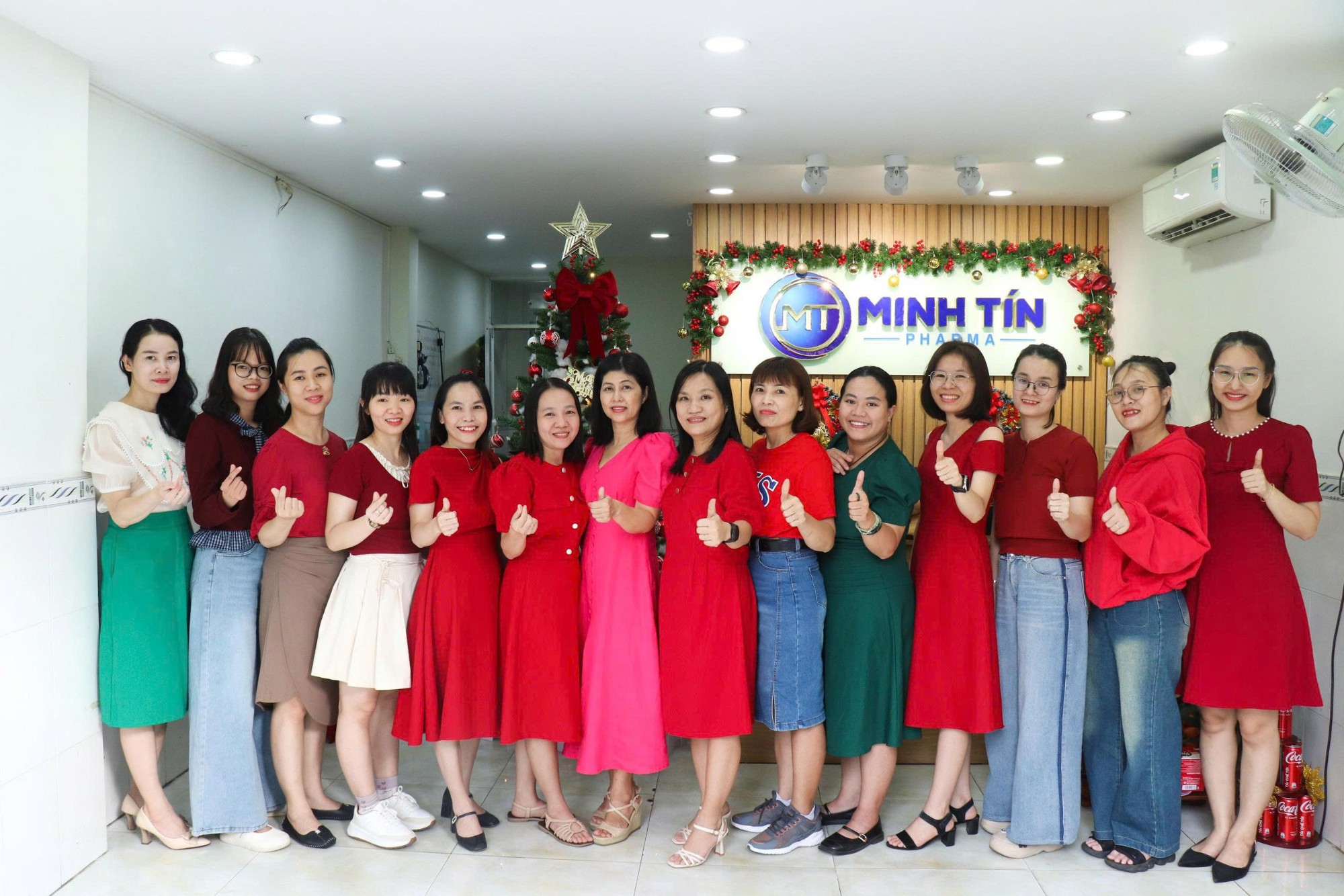 MINH TÍN PHARMA TÍCH CỰC HƯỞNG ỨNG ỦNG HỘ ĐỒNG BÀO MIỀN BẮC BỊ THIỆT HẠI DO BÃO SỐ 10 GÂY RA - 21