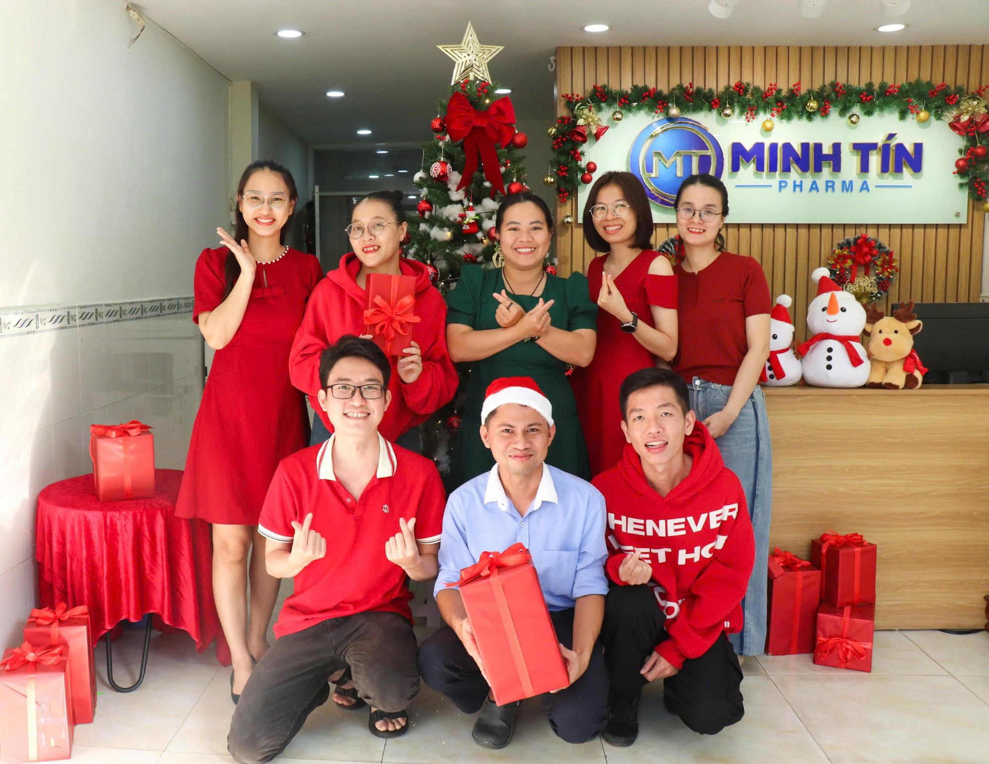 MINH TÍN PHARMA TÍCH CỰC HƯỞNG ỨNG ỦNG HỘ ĐỒNG BÀO MIỀN BẮC BỊ THIỆT HẠI DO BÃO SỐ 10 GÂY RA - 21